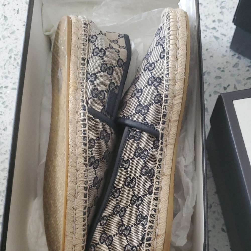 Gucci Tan and Black Logo Espadrilles